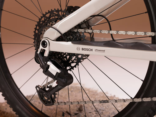 SIERRA_RACE_WHITE_1.jpg